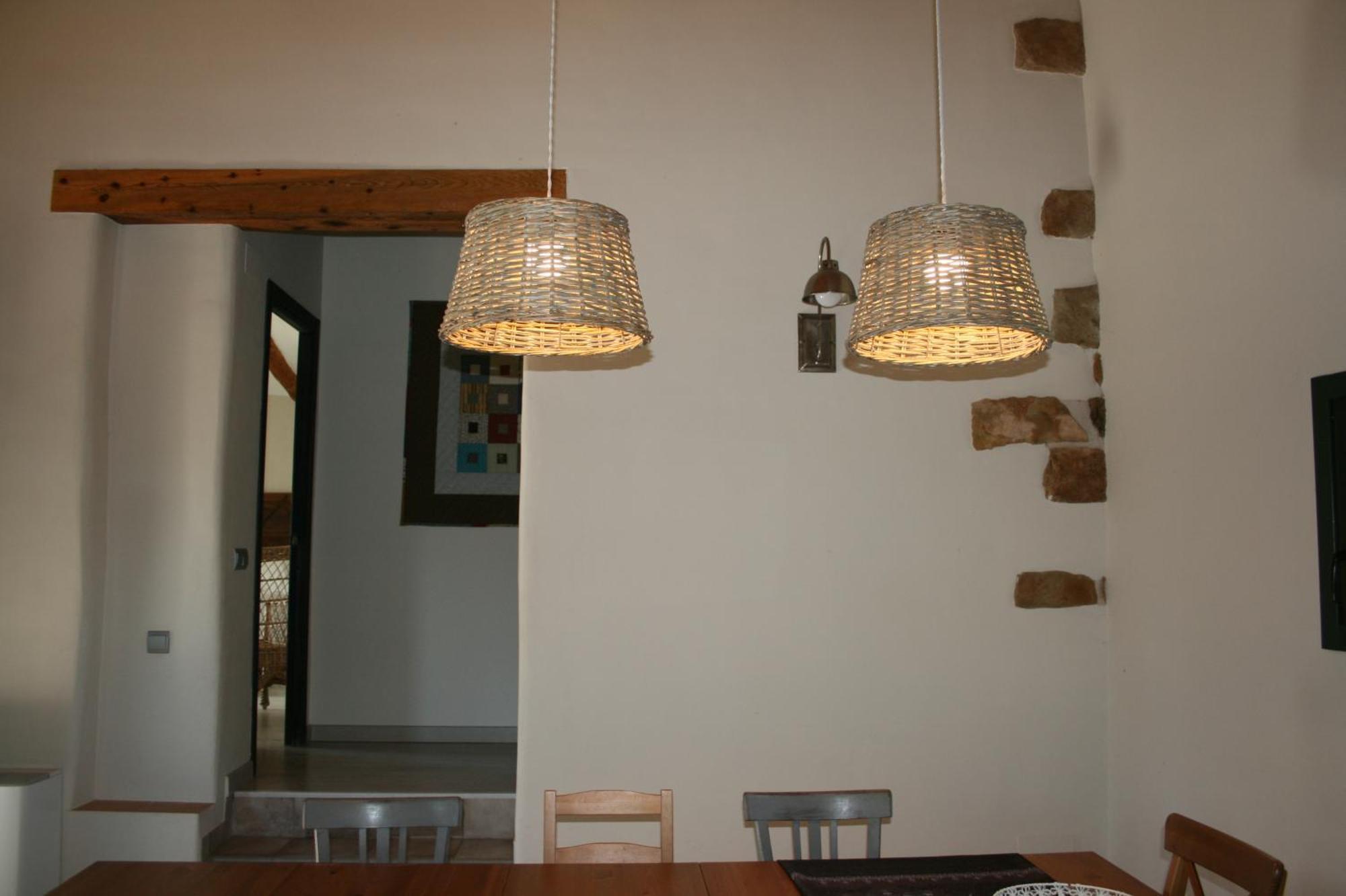 Maset Del Riu Guest House วาลเดร์โรเบรส ภายนอก รูปภาพ